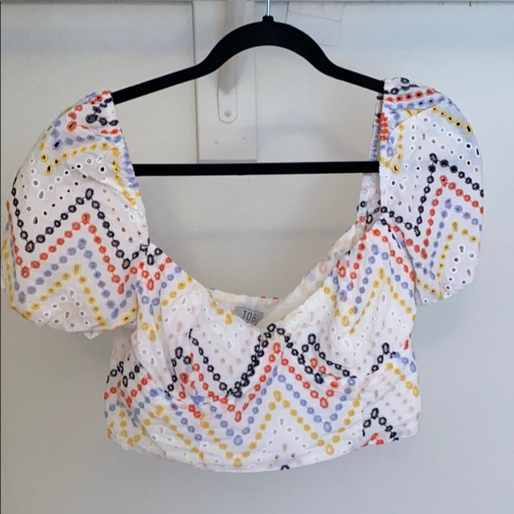 Crop top with side zipper